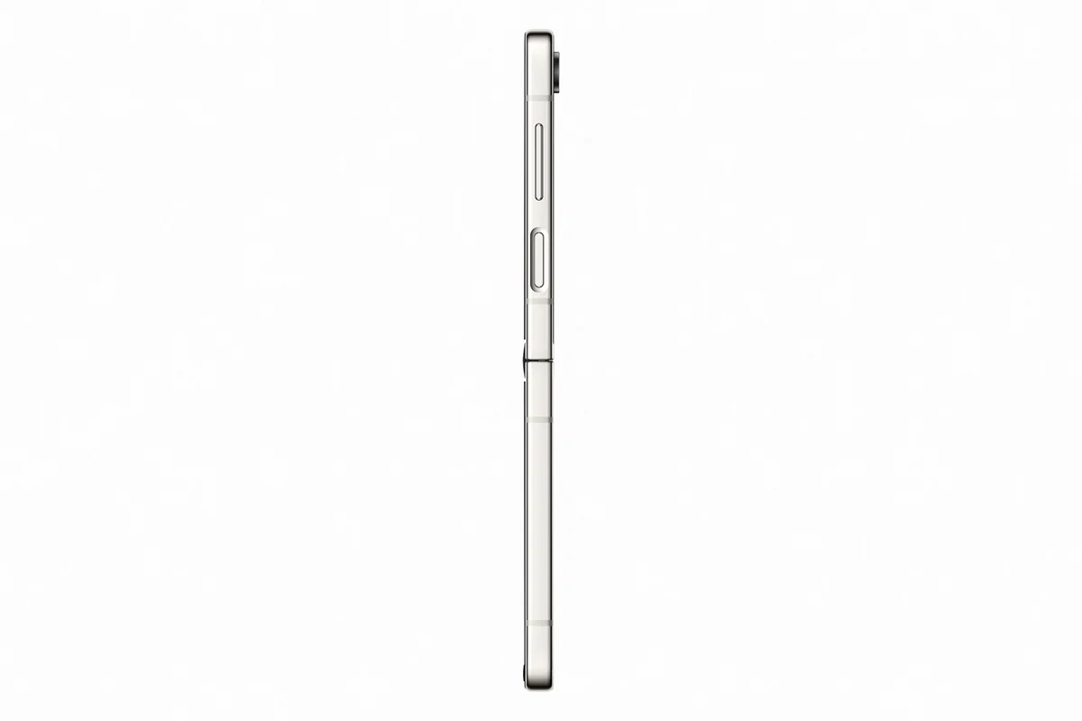 Samsung Galaxy Z Flip5 thumbnail